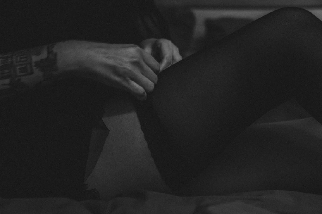 You are currently viewing 瘦大腿懶人包：抽脂 vs. 冷凍減脂，哪種適合妳的腿型？