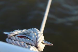 Read more about the article 術後腫脹與瘀青怎麼消？快速消腫的飲食與護理祕訣