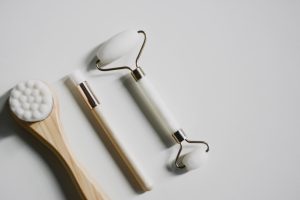 Read more about the article 醫美儀器越新越好嗎？選擇療程前應確認的 4 件事